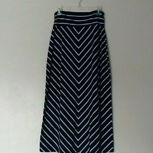 Black/white BOHO skirt